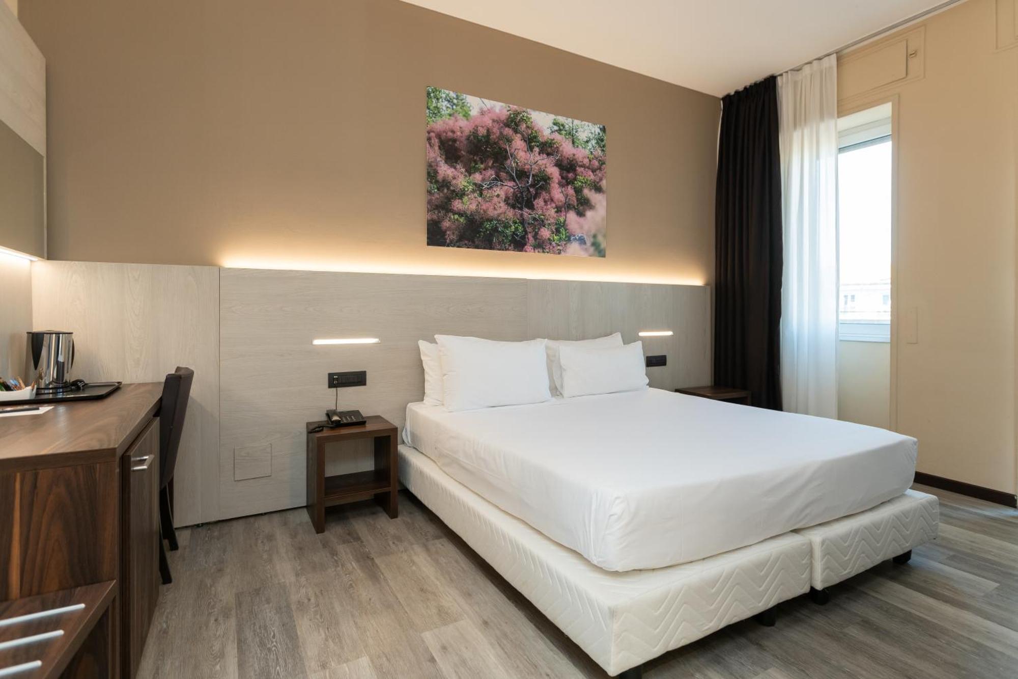 Garibaldi Palace — Billeder 1